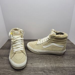 Vans Sk8-Hi High Top Sneaker Cozy Hug Skate Shoes Biscotti Women's 6.5